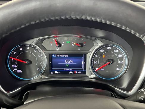 Used 2022 Chevrolet Equinox LT w/ Driver Convenience Package image 19