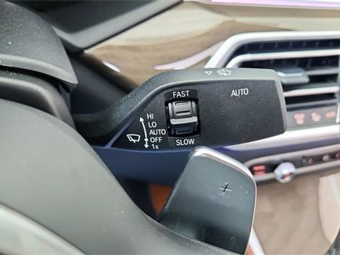 Used 2022 BMW X6 xDrive40i w/ Executive Package image 43