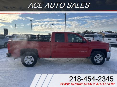 Used 2018 Chevrolet Silverado 1500 LT w/ All Star Edition image 6