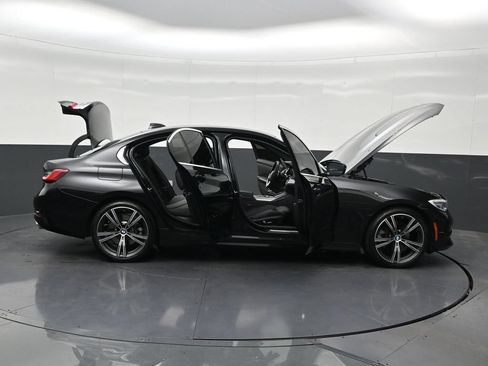 Used 2021 BMW 330i Sedan w/ Premium Package RWD image 32