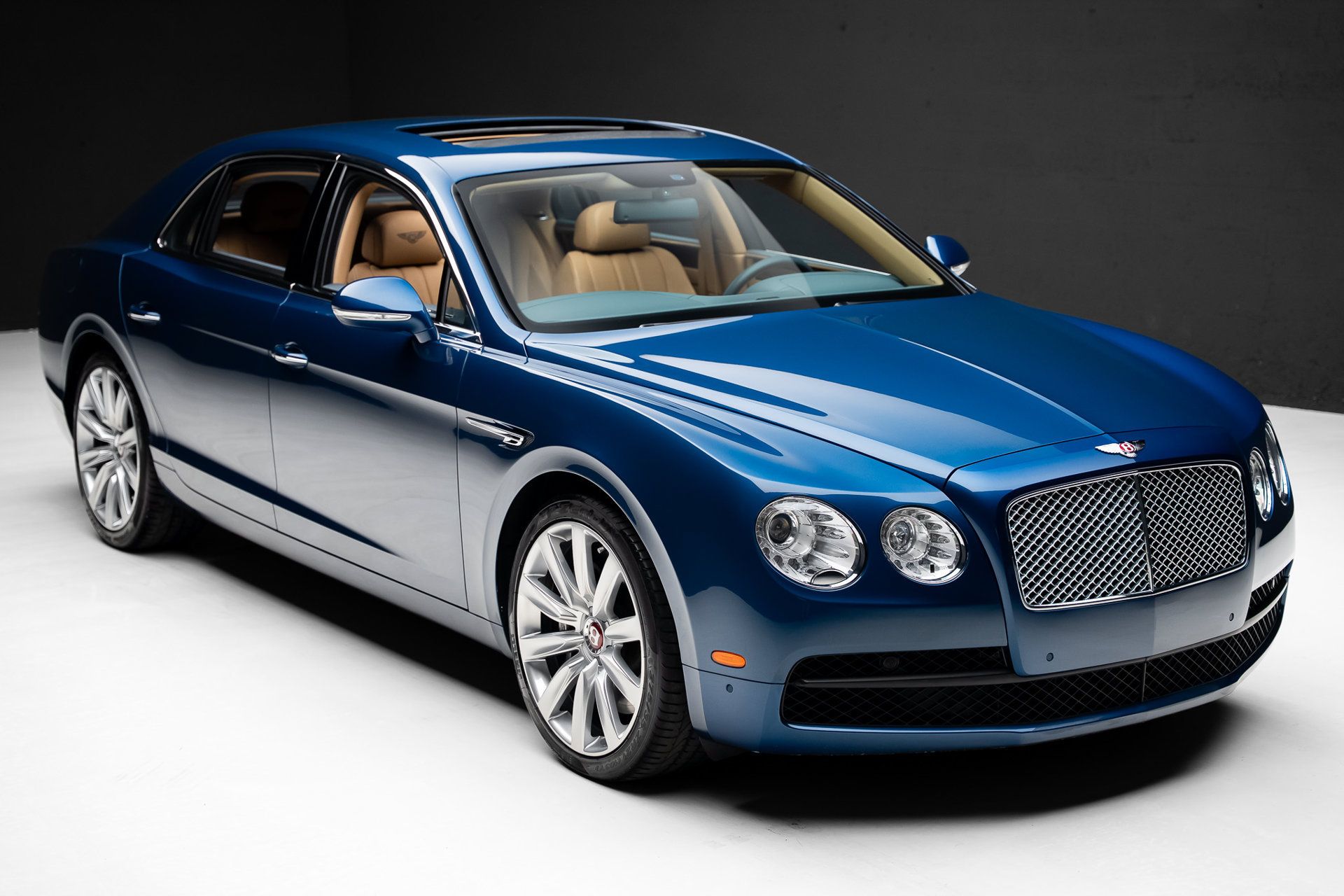 Used 2016 Bentley Flying Spur V8 AWD/4WD image 40