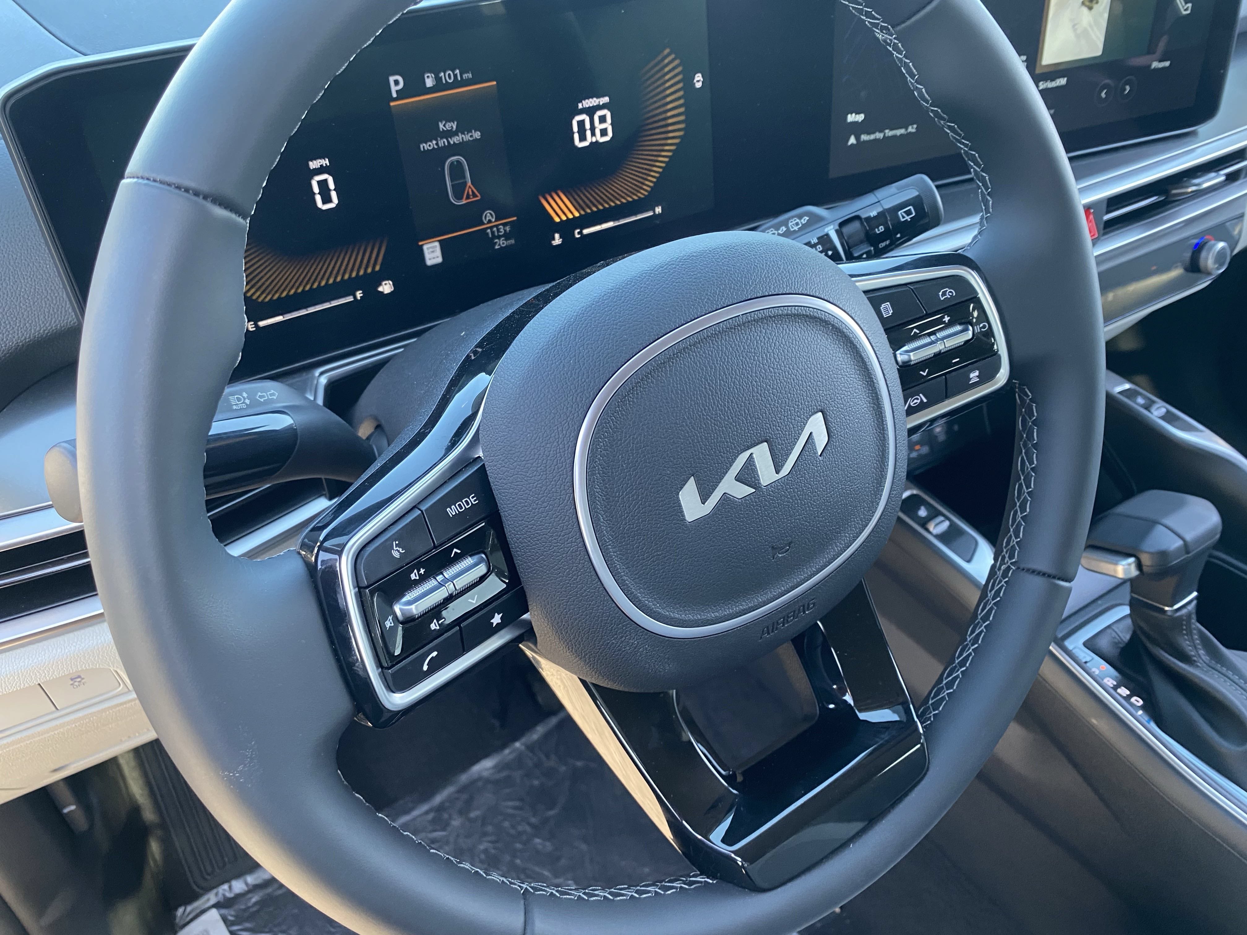 Certified 2025 Kia Sorento S FWD image 21