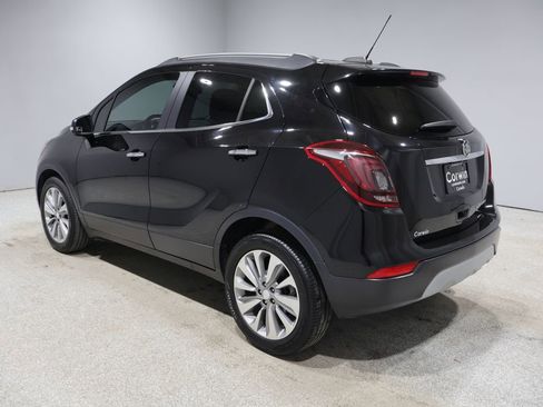 Used 2019 Buick Encore Preferred image 4