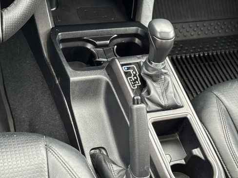 Used 2021 Toyota Tacoma TRD Off-Road image 23