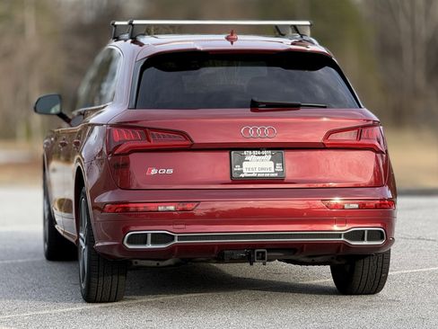 Used 2018 Audi SQ5 Prestige w/ Prestige Package image 4