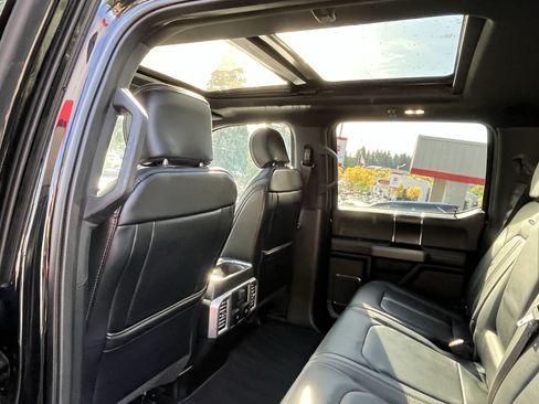 Used 2019 Ford F150 Platinum w/ Equipment Group 701A Luxury AWD/4WD image 15