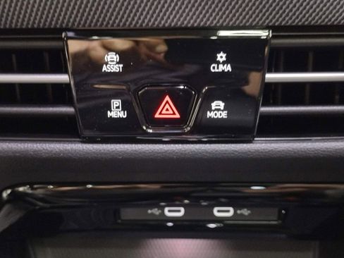 New 2025 Volkswagen GTI SE image 32