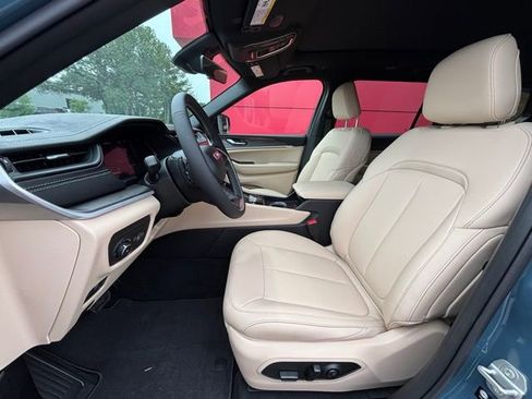 New 2026 Jeep Grand Cherokee L Limited AWD/4WD image 15