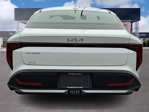 Certified 2025 Kia K4 EX image 5