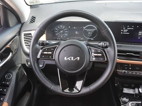 Used 2024 Kia Seltos EX AWD/4WD image 43