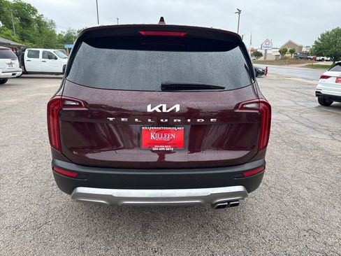 Used 2022 Kia Telluride EX w/ EX Premium Package FWD image 22
