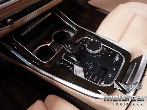 Used 2019 BMW X7 xDrive40i w/ Premium Package AWD/4WD image 40