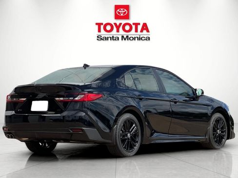 New 2026 Toyota Camry SE FWD image 3