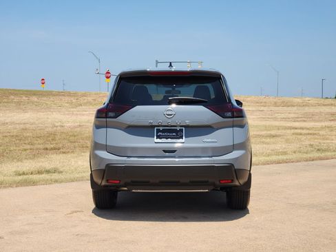New 2026 Nissan Rogue SV w/ Cold Weather Package FWD image 8
