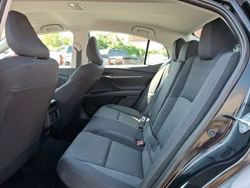 Used 2025 Toyota Camry LE FWD image 10