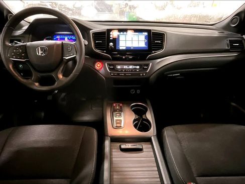 Used 2021 Honda Passport Sport image 14