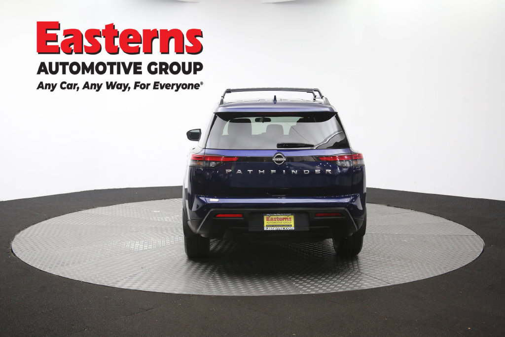 Used 2022 Nissan Pathfinder SV AWD/4WD image 39