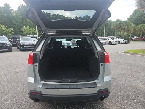 Used 2015 GMC Terrain SLE w/ Safety Package AWD/4WD image 6