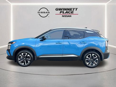 Certified 2025 Nissan Kicks SR FWD image 22