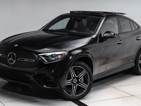 Certified 2024 Mercedes-Benz GLC 300 4MATIC image 1