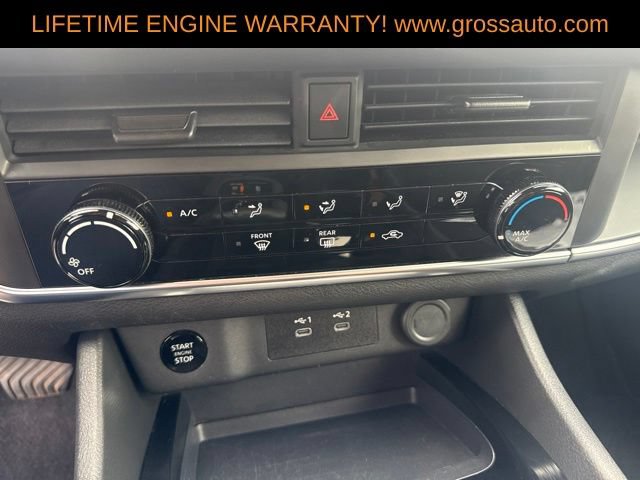 Used 2024 Nissan Rogue S AWD/4WD image 20