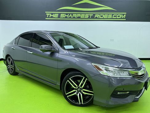 Used 2016 Honda Accord Touring image 1