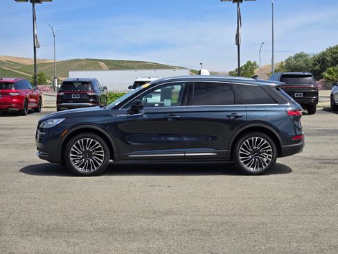 Used 2021 Lincoln Corsair Reserve w/ Equipment Group 201A FWD image 7