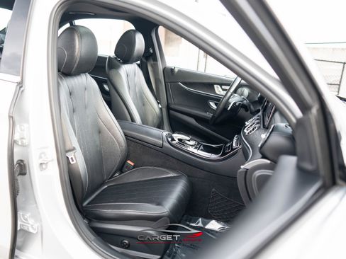 Used 2017 Mercedes-Benz E 300 4MATIC image 17