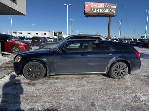 Used 2005 Dodge Magnum SE image 8