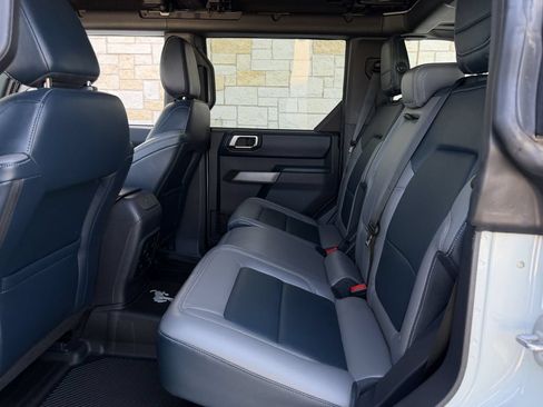 Used 2021 Ford Bronco First Edition AWD/4WD image 25