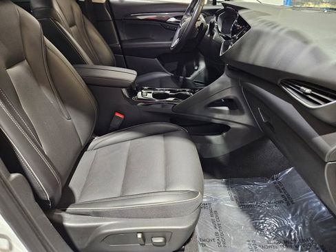 Used 2023 Buick Envision Essence image 19