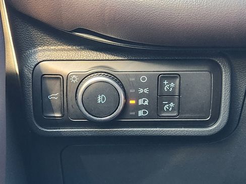 Used 2025 Ford Explorer Platinum w/ LUX Leather Package image 23