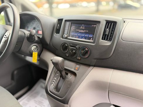 Used 2021 Nissan NV200 S w/ Back Door Glass Package FWD image 10