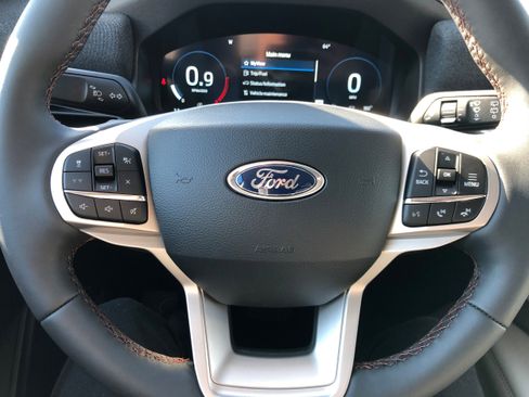 New 2026 Ford Explorer Active w/ Active Comfort Package image 15