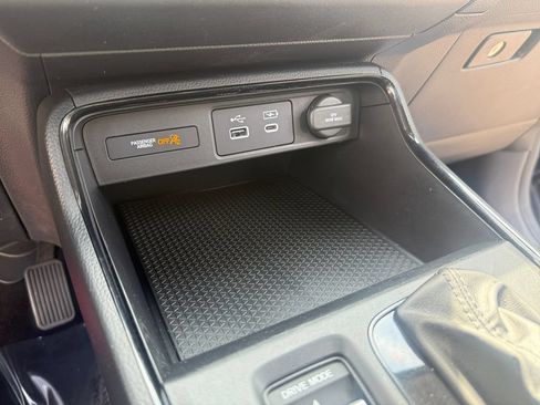 Used 2025 Honda CR-V EX image 18