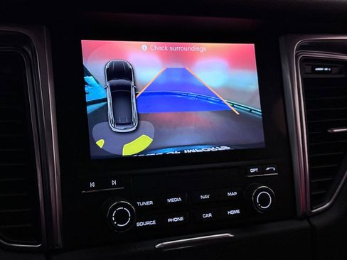Used 2018 Porsche Macan S image 33