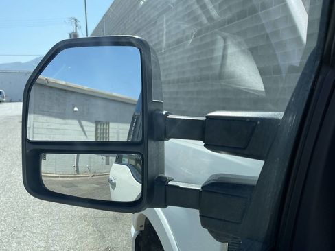 Used 2020 Ford F350 Platinum w/ Tremor Off-Road Package image 7