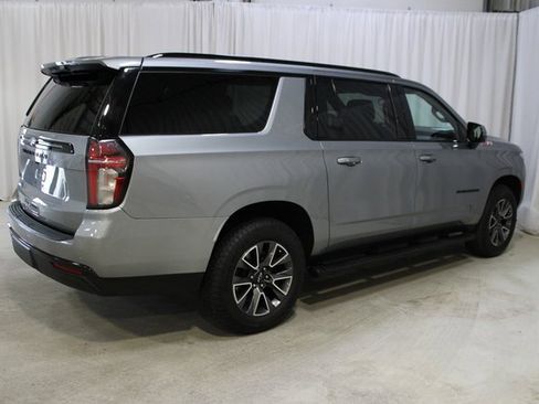 Used 2023 Chevrolet Suburban Z71 w/ Luxury Package image 6