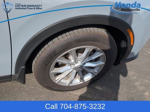 Used 2025 Honda CR-V EX image 9