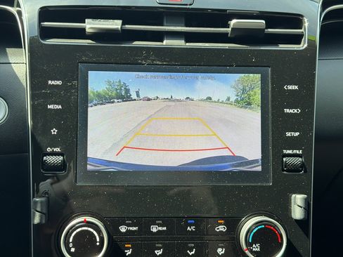Used 2022 Hyundai Tucson SEL FWD image 9