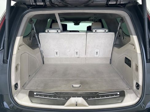 Used 2021 Cadillac Escalade ESV Premium Luxury Platinum image 24