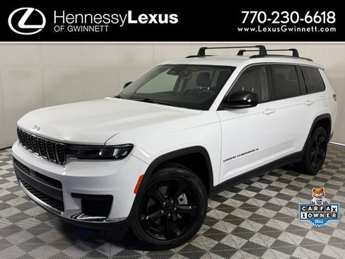 Used 2023 Jeep Grand Cherokee L Laredo RWD image 1