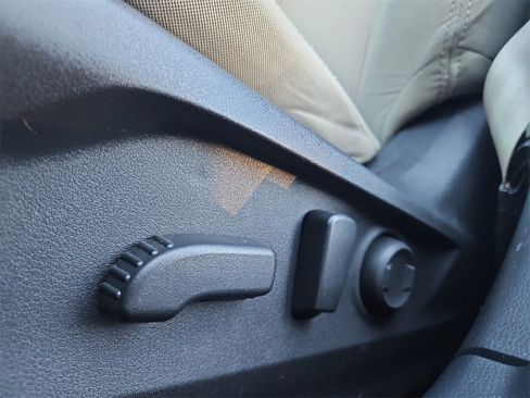 Used 2022 Subaru Legacy Premium image 32