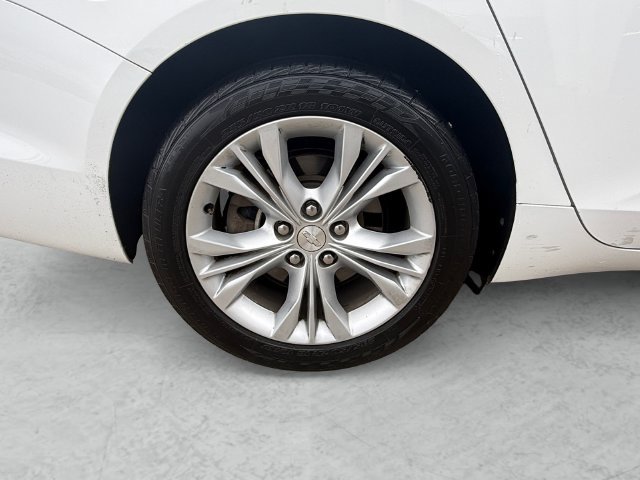 Used 2015 Chevrolet Impala LT w/ Convenience Package FWD image 23