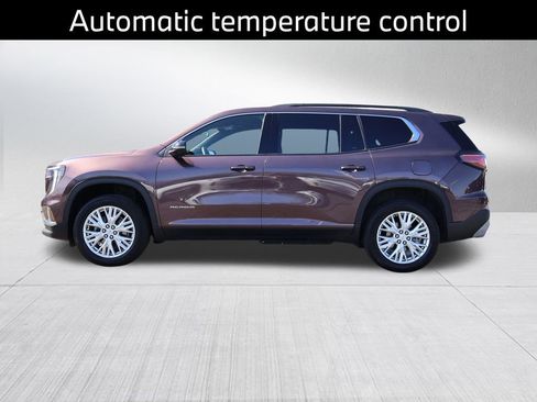 Used 2024 GMC Acadia Elevation w/ Luxury Package AWD/4WD image 9