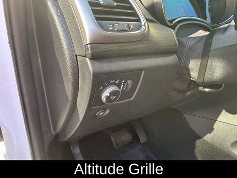 Certified 2021 Jeep Grand Cherokee Laredo X image 18