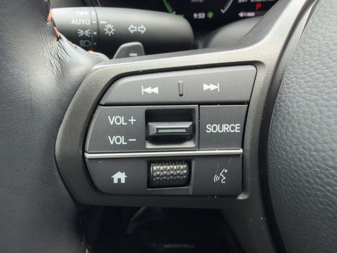 Used 2025 Honda CR-V Sport image 28