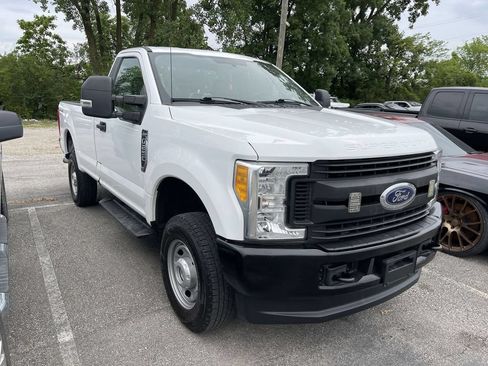 Used 2017 Ford F250 XL w/ Power Equipment Group AWD/4WD image 12