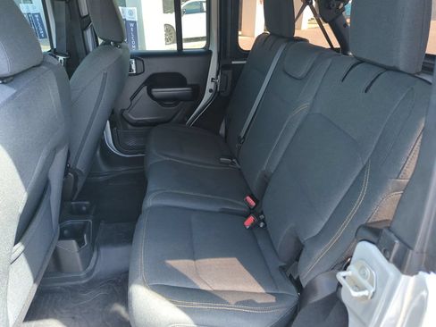 Used 2024 Jeep Wrangler Unlimited Sport AWD/4WD image 27