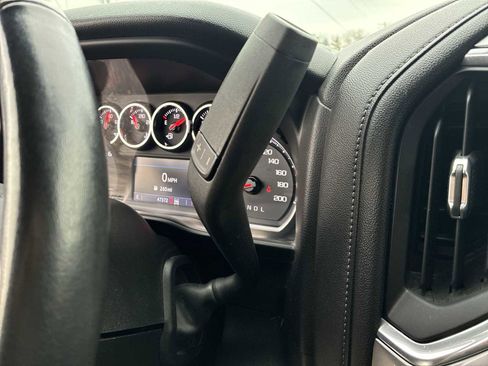 Used 2020 Chevrolet Silverado 1500 LT Trail Boss image 15